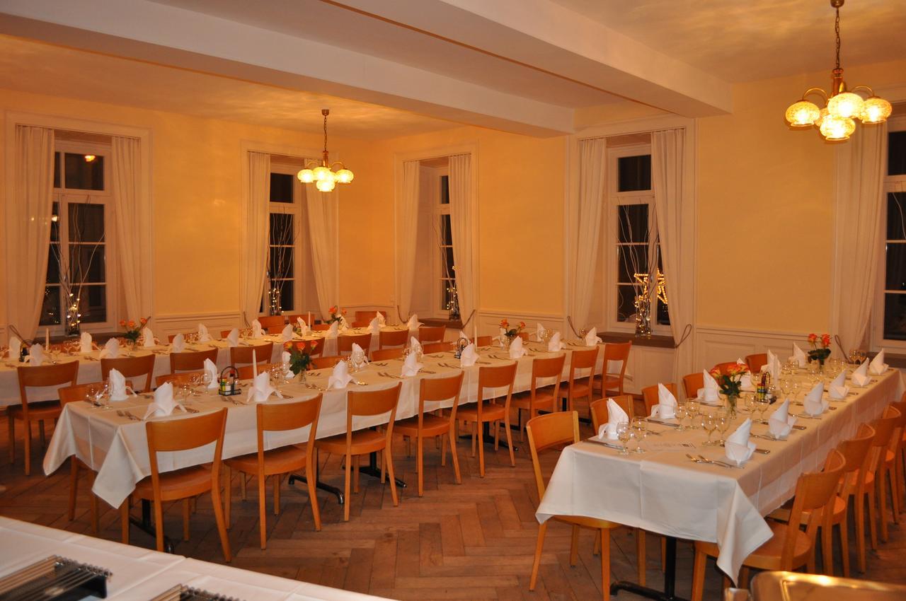 Hotel Restaurant Raben Linthal Esterno foto