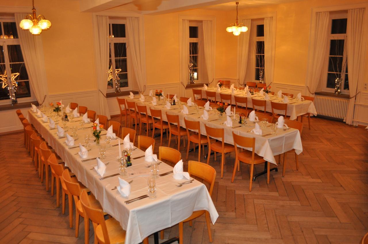 Hotel Restaurant Raben Linthal Esterno foto